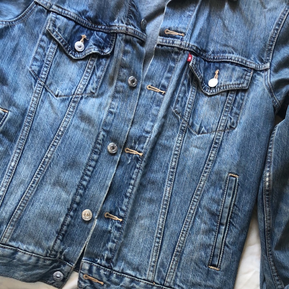 Levi’s Denim Jacket - Picture 5 of 7